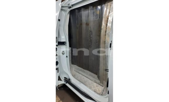 Buy Import Renault 19 White Car in Import - Dubai in Abia State Buy Import Renault 19 White Car in Import - Dubai in Abia State