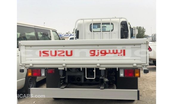 Buy Import Isuzu Rodeo White Car in Import - Dubai in Abia State Buy Import Isuzu Rodeo White Car in Import - Dubai in Abia State