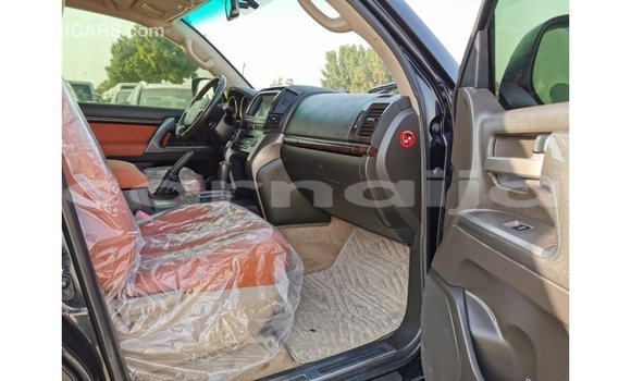 Acheter Import Voiture Toyota Land Cruiser Noir à Import - Dubai, État d'Abia Acheter Import Voiture Toyota Land Cruiser Noir à Import - Dubai, État d'Abia