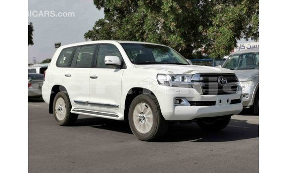 Acheter Import Voiture Toyota Land Cruiser Blanc à Import - Dubai, État d'Abia Acheter Import Voiture Toyota Land Cruiser Blanc à Import - Dubai, État d'Abia