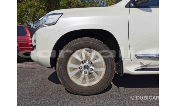 Acheter Import Voiture Toyota Land Cruiser Blanc à Import - Dubai, État d'Abia Acheter Import Voiture Toyota Land Cruiser Blanc à Import - Dubai, État d'Abia