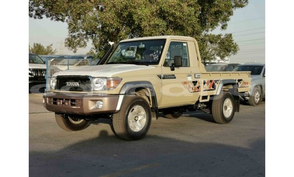 Buy Import Toyota Land Cruiser Beige Car in Import - Dubai in Abia State Buy Import Toyota Land Cruiser Beige Car in Import - Dubai in Abia State