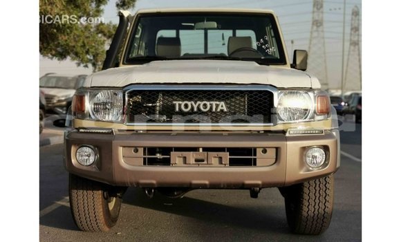 Buy Import Toyota Land Cruiser Beige Car in Import - Dubai in Abia State Buy Import Toyota Land Cruiser Beige Car in Import - Dubai in Abia State