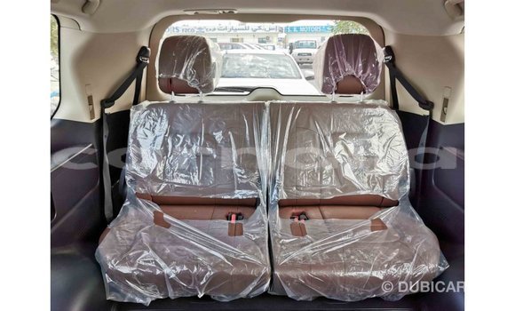 Buy Import Toyota Land Cruiser White Car in Import - Dubai in Abia State Buy Import Toyota Land Cruiser White Car in Import - Dubai in Abia State