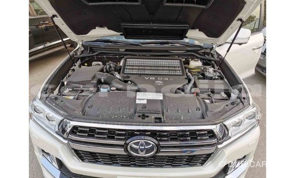 Buy Import Toyota Land Cruiser White Car in Import - Dubai in Abia State Buy Import Toyota Land Cruiser White Car in Import - Dubai in Abia State