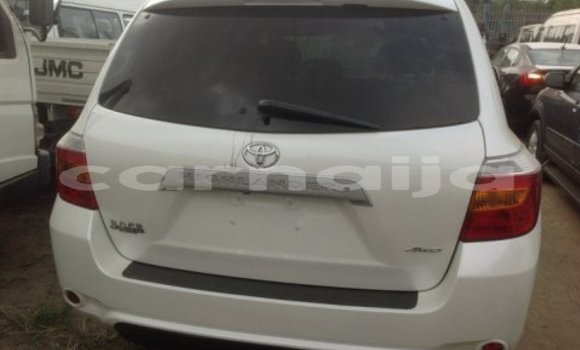 Acheter Occasion Voiture Toyota Highlander Blanc à Lagos, État de Lagos Acheter Occasion Voiture Toyota Highlander Blanc à Lagos, État de Lagos