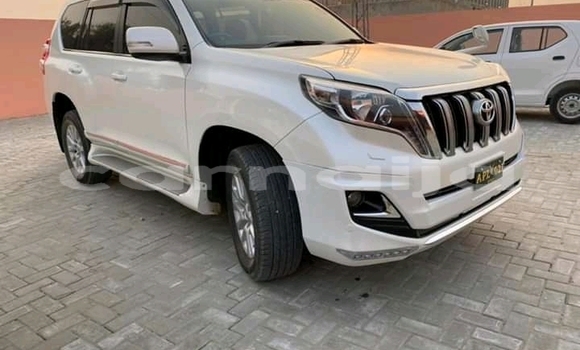 Acheter Occasion Voiture Toyota Land Cruiser Prado Blanc à Abuja, État de Lagos