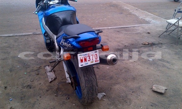Acheter Occasion Moto Kawasaki EX 400R Bleu à Abuja, État de Lagos Acheter Occasion Moto Kawasaki EX 400R Bleu à Abuja, État de Lagos