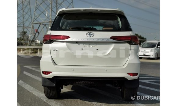 Acheter Import Voiture Toyota Fortuner Blanc à Import - Dubai, État d'Abia Acheter Import Voiture Toyota Fortuner Blanc à Import - Dubai, État d'Abia