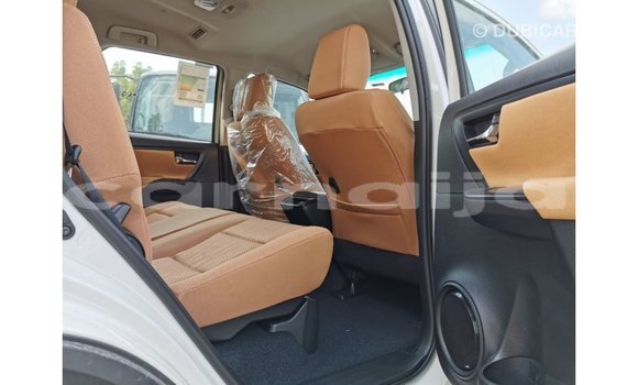 Acheter Import Voiture Toyota Fortuner Blanc à Import - Dubai, État d'Abia Acheter Import Voiture Toyota Fortuner Blanc à Import - Dubai, État d'Abia