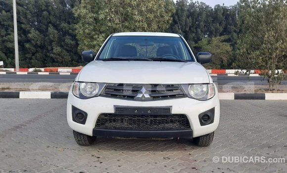 Acheter Import Voiture Mitsubishi L200 Blanc à Import - Dubai, État d'Abia Acheter Import Voiture Mitsubishi L200 Blanc à Import - Dubai, État d'Abia