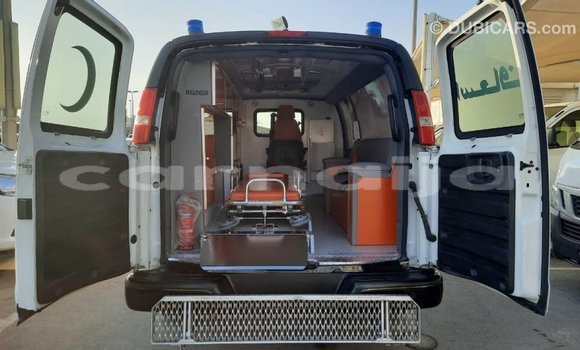 Buy Import Chevrolet Express White Car in Import - Dubai in Abia State Buy Import Chevrolet Express White Car in Import - Dubai in Abia State