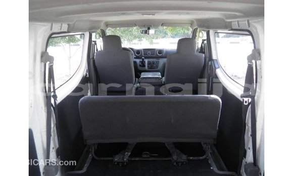 Buy Import Mitsubishi L400 White Truck in Import - Dubai in Abia State Buy Import Mitsubishi L400 White Truck in Import - Dubai in Abia State