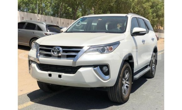 Buy Import Toyota Fortuner White Car in Import - Dubai in Abia State Buy Import Toyota Fortuner White Car in Import - Dubai in Abia State