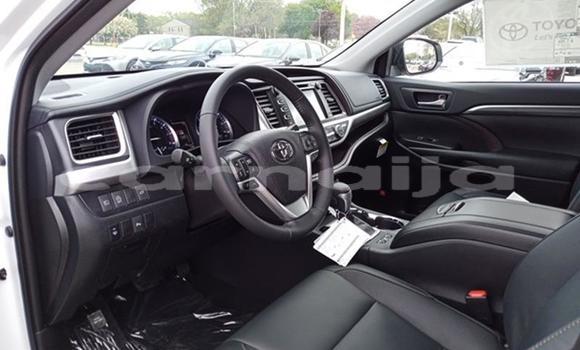 Acheter Import Voiture Toyota Highlander Blanc à Abuja, État de Lagos Acheter Import Voiture Toyota Highlander Blanc à Abuja, État de Lagos