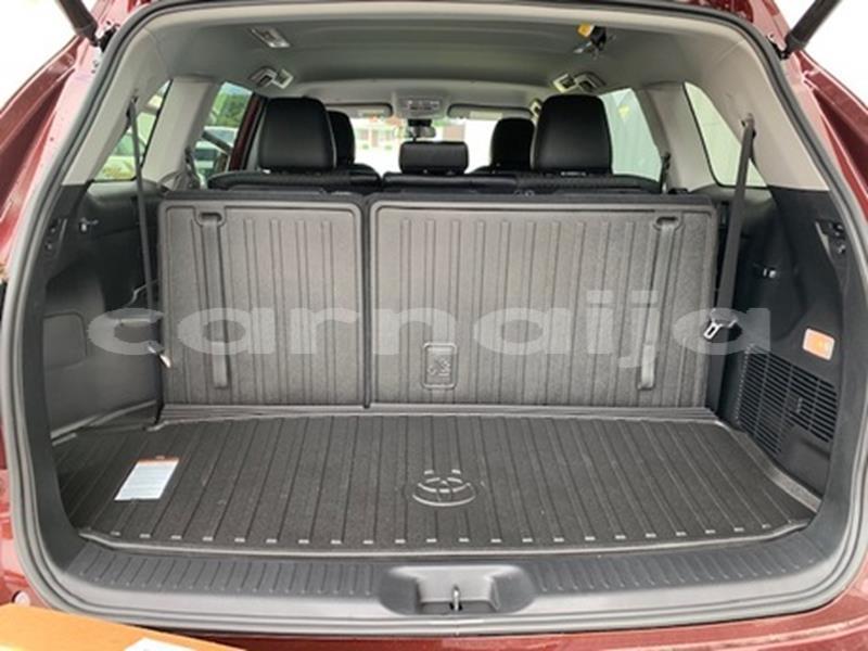 Big with watermark 2019 toyota highlander.....4