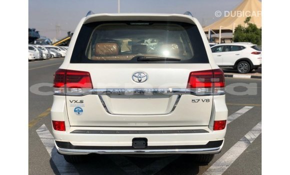 Buy Import Toyota Land Cruiser White Car in Import - Dubai in Abia State Buy Import Toyota Land Cruiser White Car in Import - Dubai in Abia State