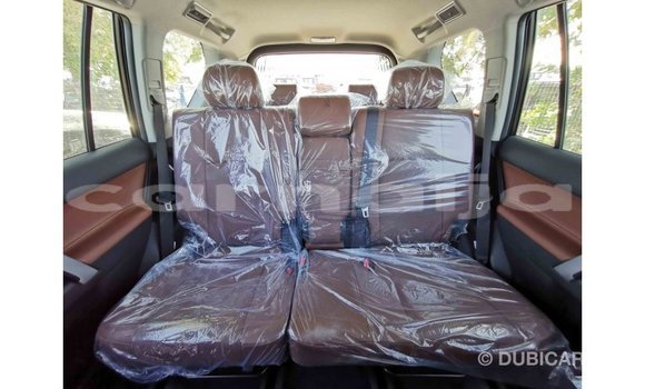 Acheter Import Voiture Toyota Prado Blanc à Import - Dubai, État d'Abia Acheter Import Voiture Toyota Prado Blanc à Import - Dubai, État d'Abia