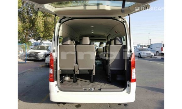 Acheter Import Voiture Toyota Hiace Blanc à Import - Dubai, État d'Abia Acheter Import Voiture Toyota Hiace Blanc à Import - Dubai, État d'Abia