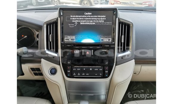 Buy Import Toyota Land Cruiser White Car in Import - Dubai in Abia State Buy Import Toyota Land Cruiser White Car in Import - Dubai in Abia State