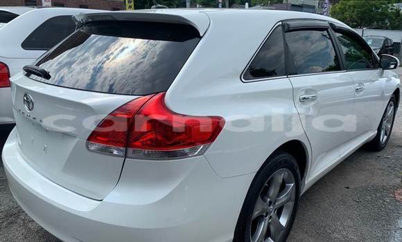 Acheter Import Voiture Toyota Venza Blanc à Enugu Ngwo, Enugu Acheter Import Voiture Toyota Venza Blanc à Enugu Ngwo, Enugu
