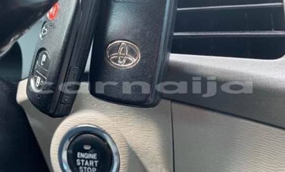 Acheter Import Voiture Toyota Venza Blanc à Enugu Ngwo, Enugu Acheter Import Voiture Toyota Venza Blanc à Enugu Ngwo, Enugu