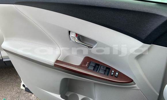 Acheter Import Voiture Toyota Venza Blanc à Enugu Ngwo, Enugu Acheter Import Voiture Toyota Venza Blanc à Enugu Ngwo, Enugu