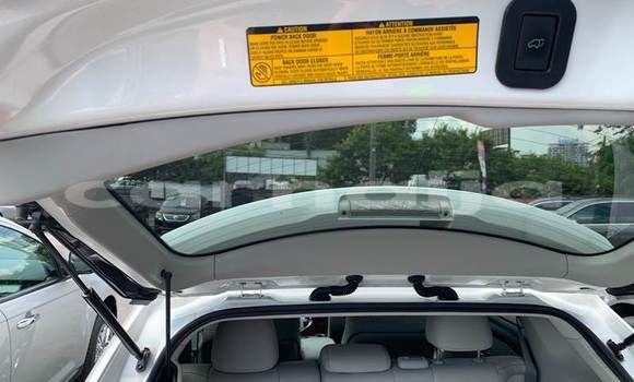 Acheter Import Voiture Toyota Venza Blanc à Enugu Ngwo, Enugu Acheter Import Voiture Toyota Venza Blanc à Enugu Ngwo, Enugu