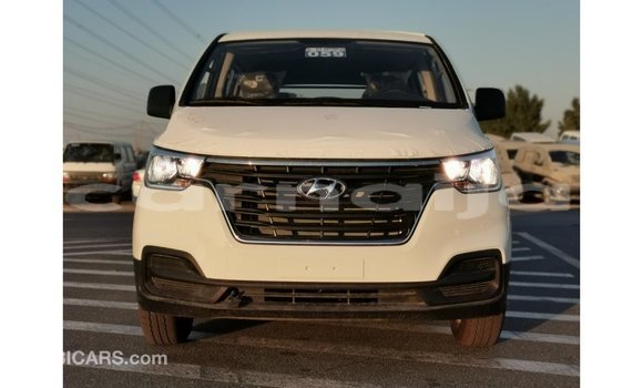 Buy Import Hyundai Accent White Car in Import - Dubai in Abia State Buy Import Hyundai Accent White Car in Import - Dubai in Abia State