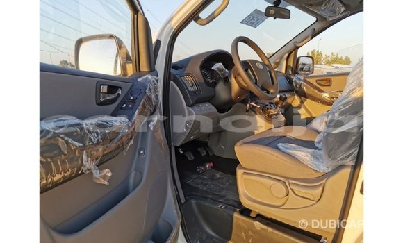 Buy Import Hyundai Accent White Car in Import - Dubai in Abia State Buy Import Hyundai Accent White Car in Import - Dubai in Abia State