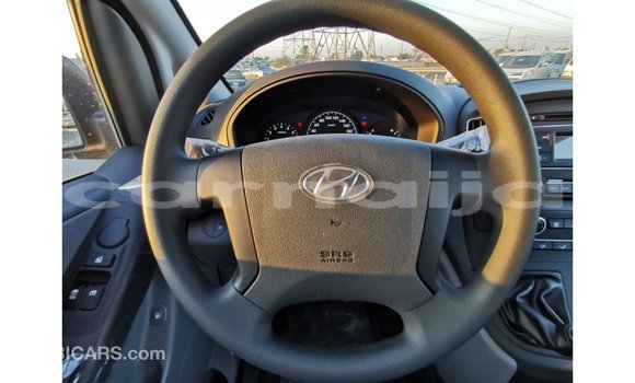 Buy Import Hyundai Accent White Car in Import - Dubai in Abia State Buy Import Hyundai Accent White Car in Import - Dubai in Abia State