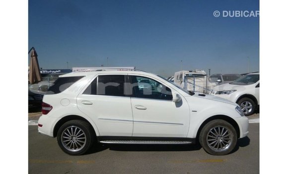 Buy Import Mercedes‒Benz 1117 White Truck in Import - Dubai in Abia State Buy Import Mercedes‒Benz 1117 White Truck in Import - Dubai in Abia State