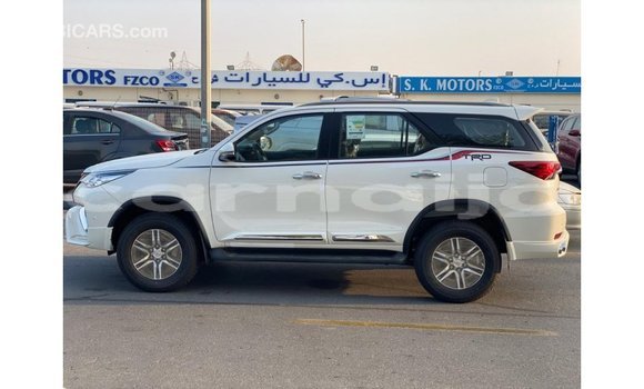 Buy Import Toyota Fortuner White Car in Import - Dubai in Abia State Buy Import Toyota Fortuner White Car in Import - Dubai in Abia State