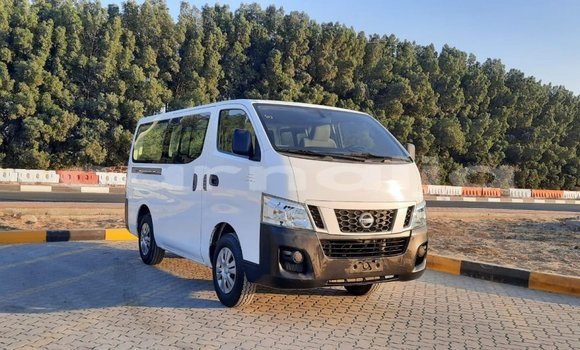 Acheter Import Voiture Nissan Urvan Blanc à Import - Dubai, État d'Abia