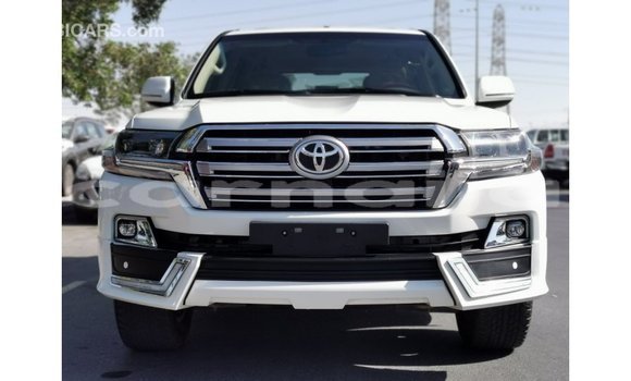 Buy Import Toyota Land Cruiser White Car in Import - Dubai in Abia State Buy Import Toyota Land Cruiser White Car in Import - Dubai in Abia State