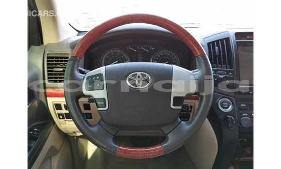Buy Import Toyota Land Cruiser White Car in Import - Dubai in Abia State Buy Import Toyota Land Cruiser White Car in Import - Dubai in Abia State