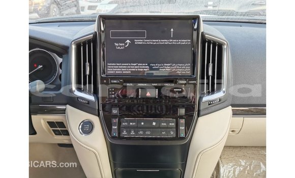Buy Import Toyota Land Cruiser White Car in Import - Dubai in Abia State Buy Import Toyota Land Cruiser White Car in Import - Dubai in Abia State