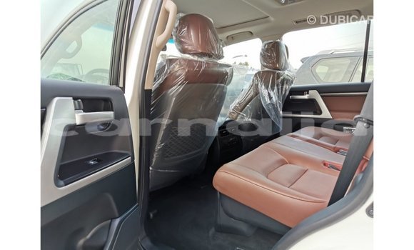 Buy Import Toyota Land Cruiser White Car in Import - Dubai in Abia State Buy Import Toyota Land Cruiser White Car in Import - Dubai in Abia State