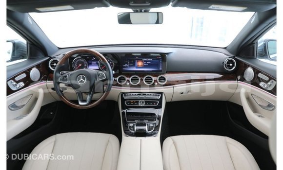 Acheter Import Utilitaire Mercedes‒Benz 1117 Autre à Import - Dubai, État d'Abia Acheter Import Utilitaire Mercedes‒Benz 1117 Autre à Import - Dubai, État d'Abia