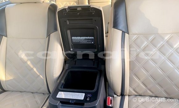 Buy Import Toyota Prado White Car in Import - Dubai in Abia State Buy Import Toyota Prado White Car in Import - Dubai in Abia State