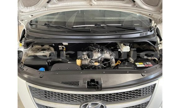 Acheter Import Voiture Hyundai Accent Blanc à Import - Dubai, État d'Abia Acheter Import Voiture Hyundai Accent Blanc à Import - Dubai, État d'Abia