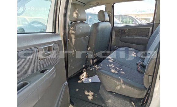 Buy Import Toyota Hilux White Car in Import - Dubai in Abia State Buy Import Toyota Hilux White Car in Import - Dubai in Abia State