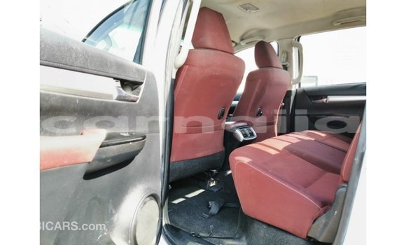 Buy Import Toyota Hilux White Car in Import - Dubai in Abia State Buy Import Toyota Hilux White Car in Import - Dubai in Abia State