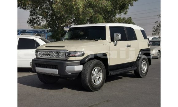 Buy Import Toyota FJ Cruiser Beige Car in Import - Dubai in Abia State Buy Import Toyota FJ Cruiser Beige Car in Import - Dubai in Abia State