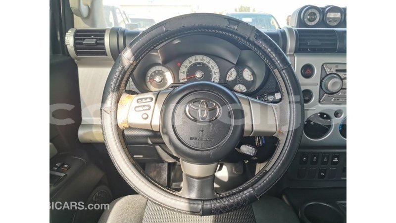 Big with watermark toyota fj cruiser abia state import dubai 16224