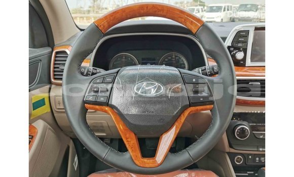 Buy Import Hyundai Tucson White Car in Import - Dubai in Abia State Buy Import Hyundai Tucson White Car in Import - Dubai in Abia State