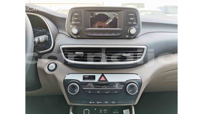 Big with watermark hyundai tucson abia state import dubai 16234