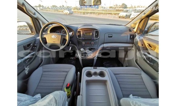 Buy Import Hyundai Accent White Car in Import - Dubai in Abia State Buy Import Hyundai Accent White Car in Import - Dubai in Abia State