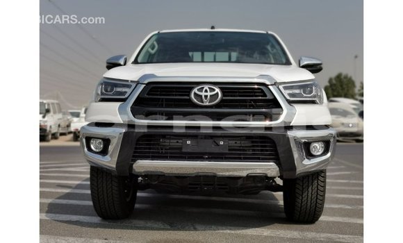 Acheter Import Voiture Toyota Hilux Blanc à Import - Dubai, État d'Abia Acheter Import Voiture Toyota Hilux Blanc à Import - Dubai, État d'Abia