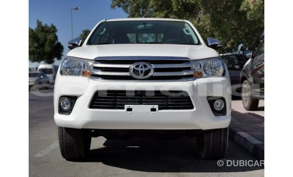 Acheter Import Voiture Toyota Hilux Blanc à Import - Dubai, État d'Abia Acheter Import Voiture Toyota Hilux Blanc à Import - Dubai, État d'Abia